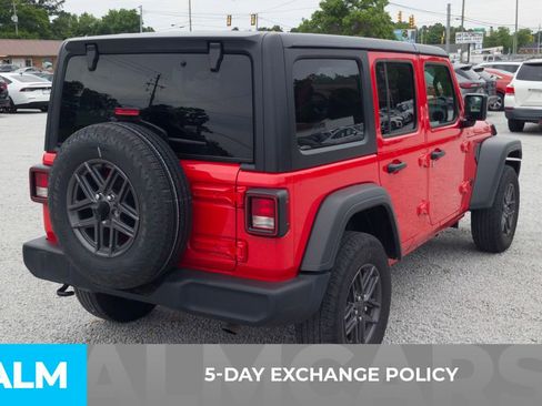 Used 2025 Jeep Wrangler Unlimited Sport AWD/4WD image 3