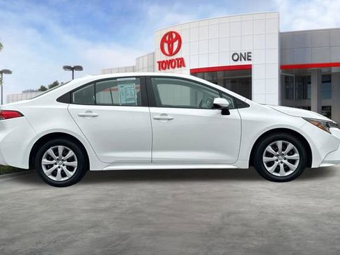 Certified 2024 Toyota Corolla LE FWD image 3