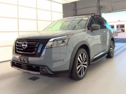 Used 2024 Nissan Pathfinder Platinum AWD/4WD image 1