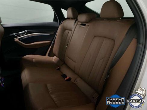 Used 2022 Audi e-tron Premium Plus w/ Premium Plus Package image 74
