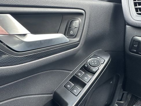 Used 2025 Ford Escape ST-Line Select image 27