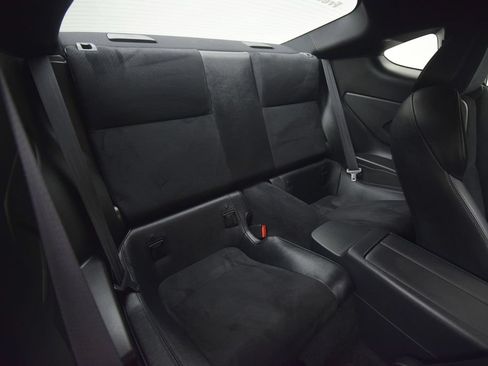 Used 2025 Toyota GR86 Premium w/ ALL Weather Mat Package (TMS) RWD image 23