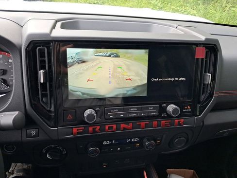 New 2025 Nissan Frontier PRO-4X image 21
