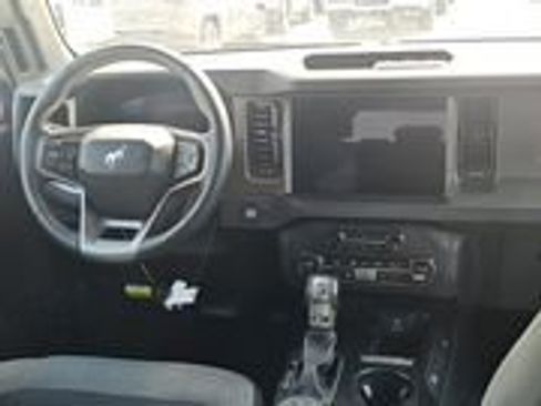 Used 2025 Ford Bronco Big Bend image 2