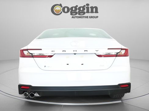 New 2026 Toyota Camry SE FWD image 13