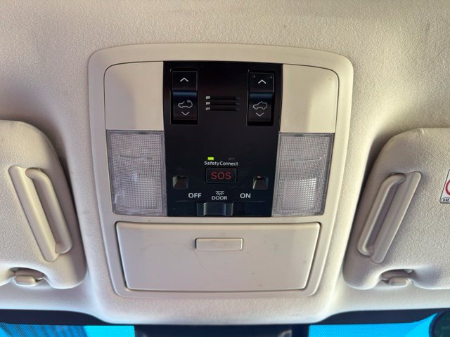 Used 2020 Lexus GX 460 Luxury w/ Accessory Package AWD/4WD image 26