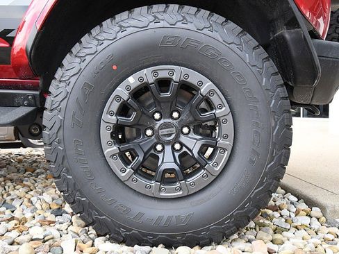New 2025 Ford Bronco Raptor image 16