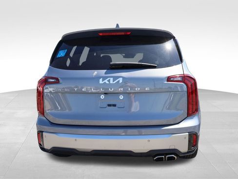 Used 2025 Kia Telluride S image 13