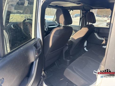 Used 2015 Jeep Wrangler Unlimited Sahara w/ Dual Top Group image 22