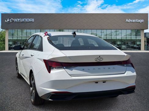 Certified 2023 Hyundai Elantra SEL w/ Convenience Package FWD image 5