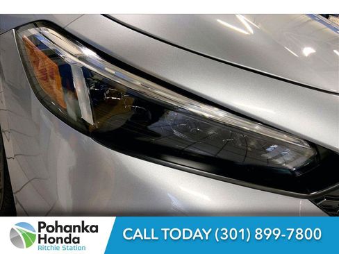 Used 2025 Honda Civic Sport image 29