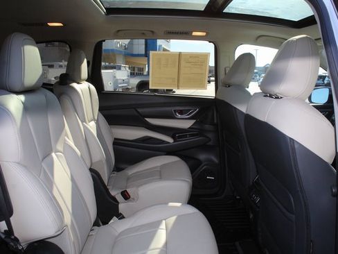 Used 2019 Subaru Ascent Limited w/ Popular Package #2 image 17