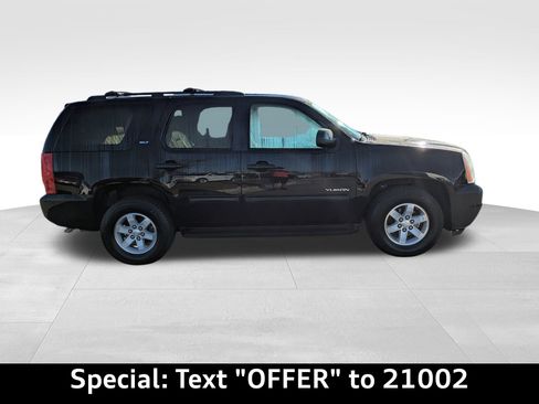 Used 2014 GMC Yukon SLT image 2