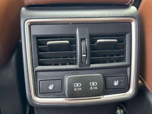 Used 2021 Subaru Forester Touring image 32