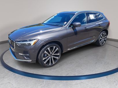 Used 2023 Volvo XC60 B5 Ultimate w/ Climate Package