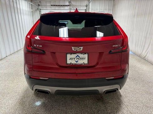 Used 2022 Cadillac XT4 Premium Luxury w/ Enhanced Visibility Package image 4