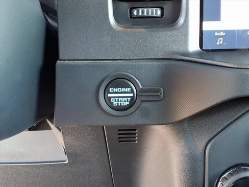 Used 2024 Ford Bronco Badlands AWD/4WD image 10