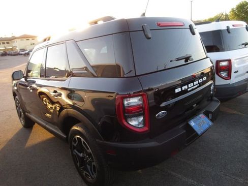 Certified 2024 Ford Bronco Sport Outer Banks w/ Tech Package image 2