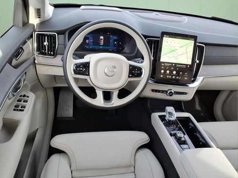 New 2026 Volvo XC90 B6 Ultra w/ Lounge Package image 11