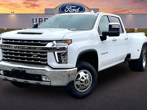 Used 2022 Chevrolet Silverado 3500 LTZ w/ LTZ Plus Package AWD/4WD image 12