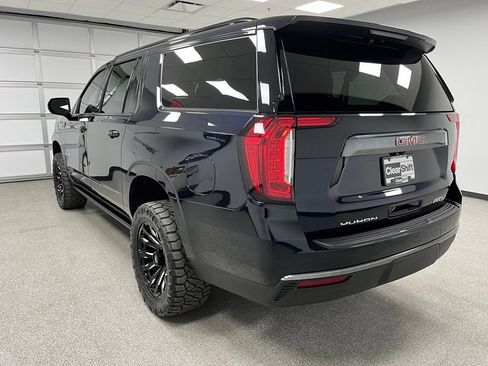 Used 2023 GMC Yukon XL AT4 AWD/4WD image 7