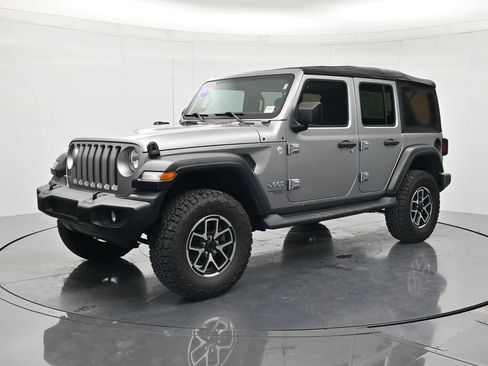 Used 2018 Jeep Wrangler Unlimited Sport S AWD/4WD image 1