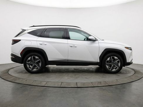 Used 2025 Hyundai Tucson SEL AWD/4WD image 11