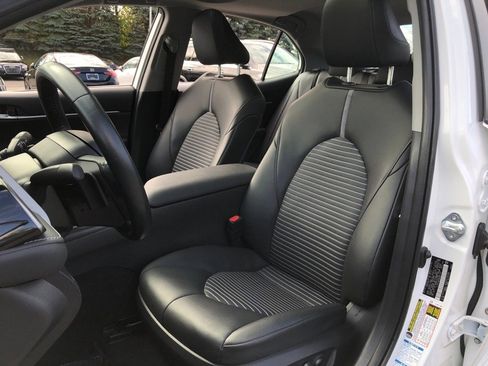 Used 2022 Toyota Camry SE image 33