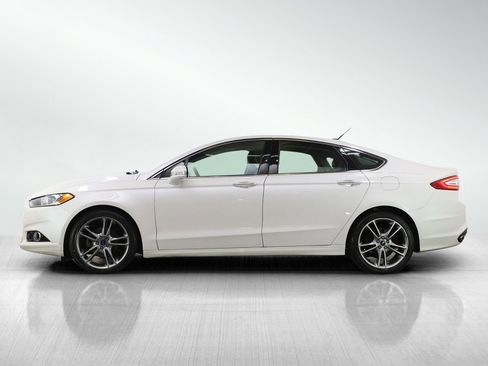 Used 2014 Ford Fusion Titanium image 2