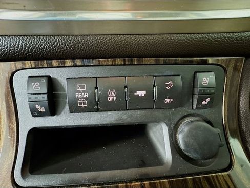 Used 2014 GMC Acadia Denali image 38