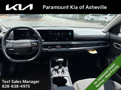 New 2026 Kia K4 FWD image 8