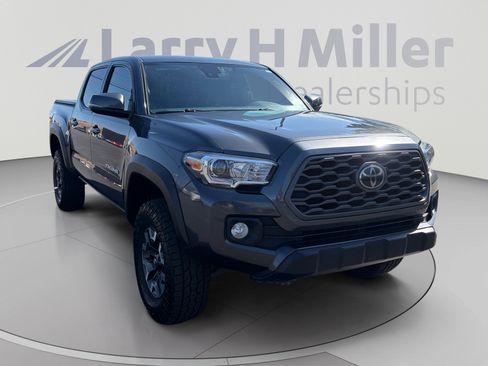 Used 2021 Toyota Tacoma TRD Off-Road AWD/4WD image 3