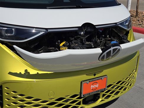 New 2025 Volkswagen ID. Buzz 1st Edition image 13