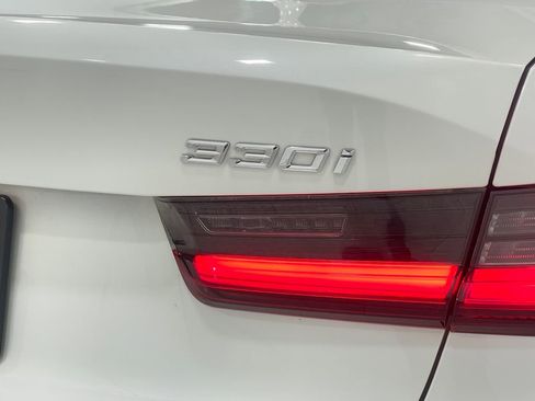 Used 2019 BMW 330i xDrive Sedan w/ Convenience Package image 39
