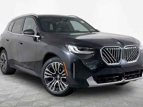 Used 2025 BMW X3 xDrive30i AWD/4WD image 4