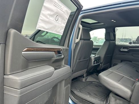 New 2026 GMC Sierra 1500 Elevation w/ Elevation Premium Package AWD/4WD image 36