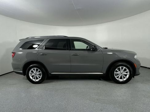 Used 2023 Dodge Durango SXT image 36