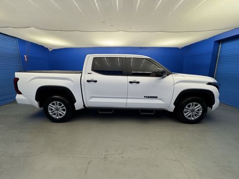 Used 2025 Toyota Tundra SR5 image 9