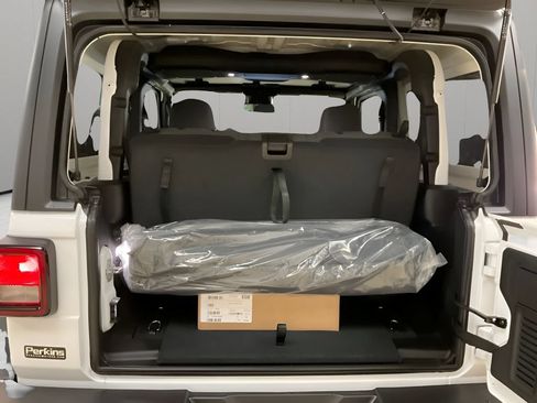 New 2026 Jeep Wrangler Sport AWD/4WD image 14