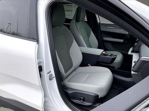 New 2026 Volvo EX30 Plus w/ Climate Package AWD/4WD image 11