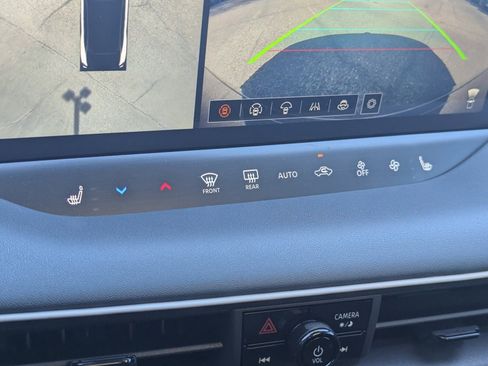 New 2026 Nissan Leaf Platinum+ w/ Cargo Package (Platinum+) image 17