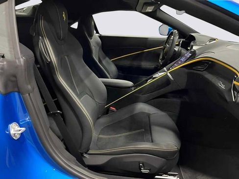 Used 2024 Ferrari Roma Spider image 37