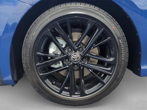 Used 2025 Toyota Camry SE FWD image 9
