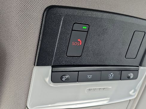 Certified 2023 Nissan Rogue SV image 26