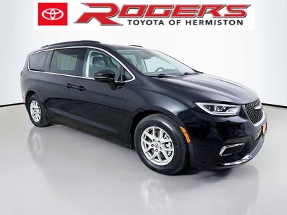 Used 2022 Chrysler Pacifica Touring-L