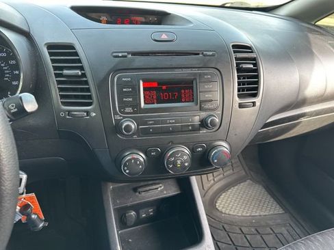 Used 2016 Kia Forte LX image 33