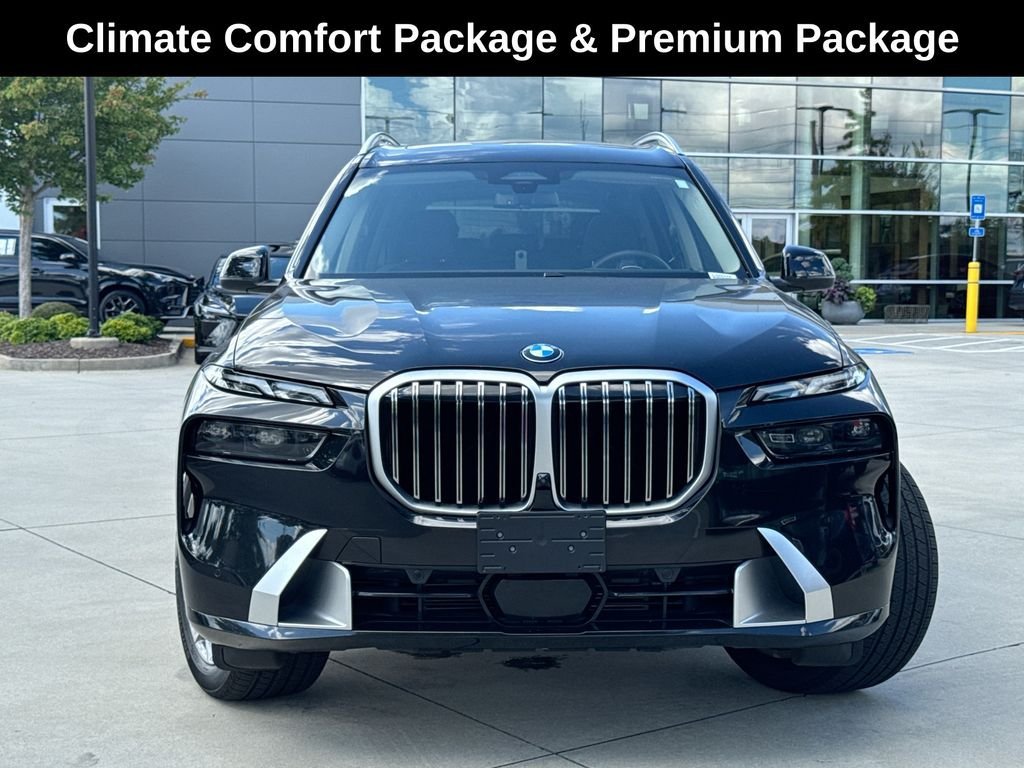 Used 2024 BMW X7 xDrive40i w/ Premium Package AWD/4WD image 4
