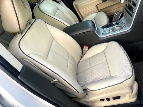 Used 2008 Lincoln MKX AWD image 15