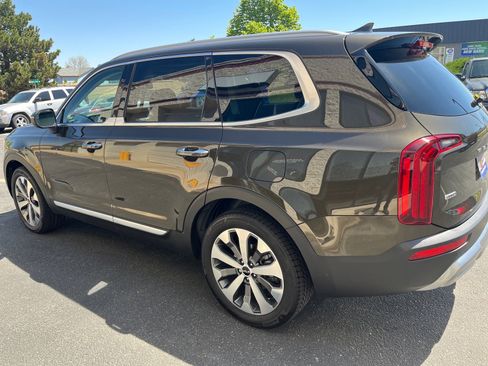 Used 2022 Kia Telluride S AWD/4WD image 6
