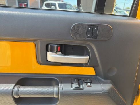 Used 2007 Toyota FJ Cruiser 2WD image 14